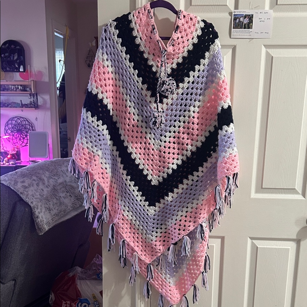 Chic Crochet Poncho with Fringe with matching scrunchie